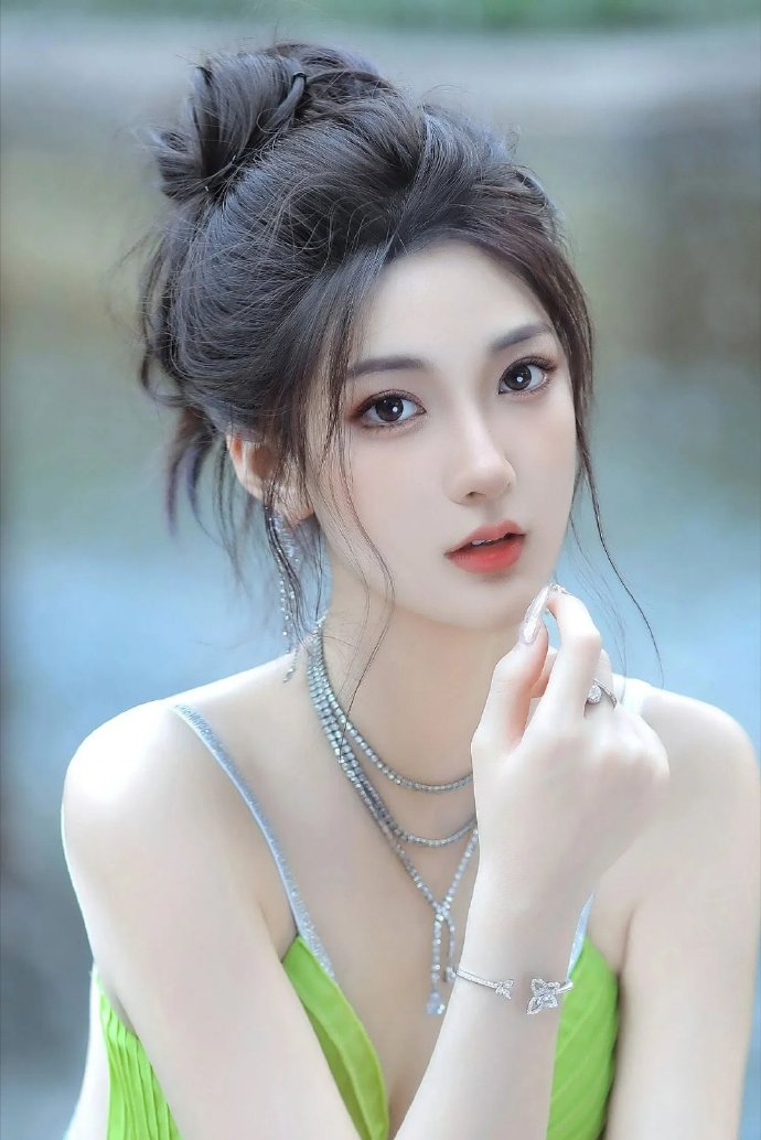 龙猫 封面
